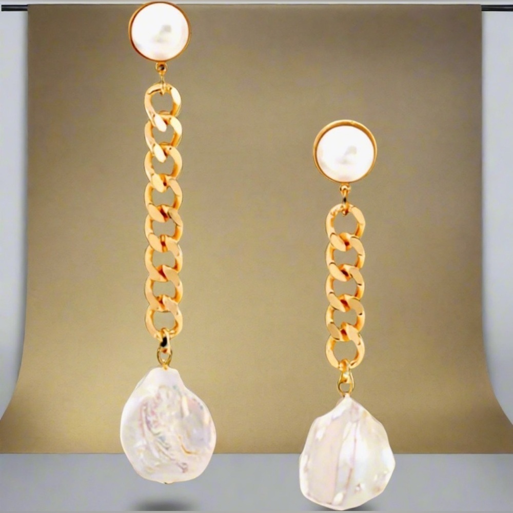 🔥🔥NWT Authentic Dannijo Kate Gold Tone & Faux Pearl Asymmetric Chain Earrings